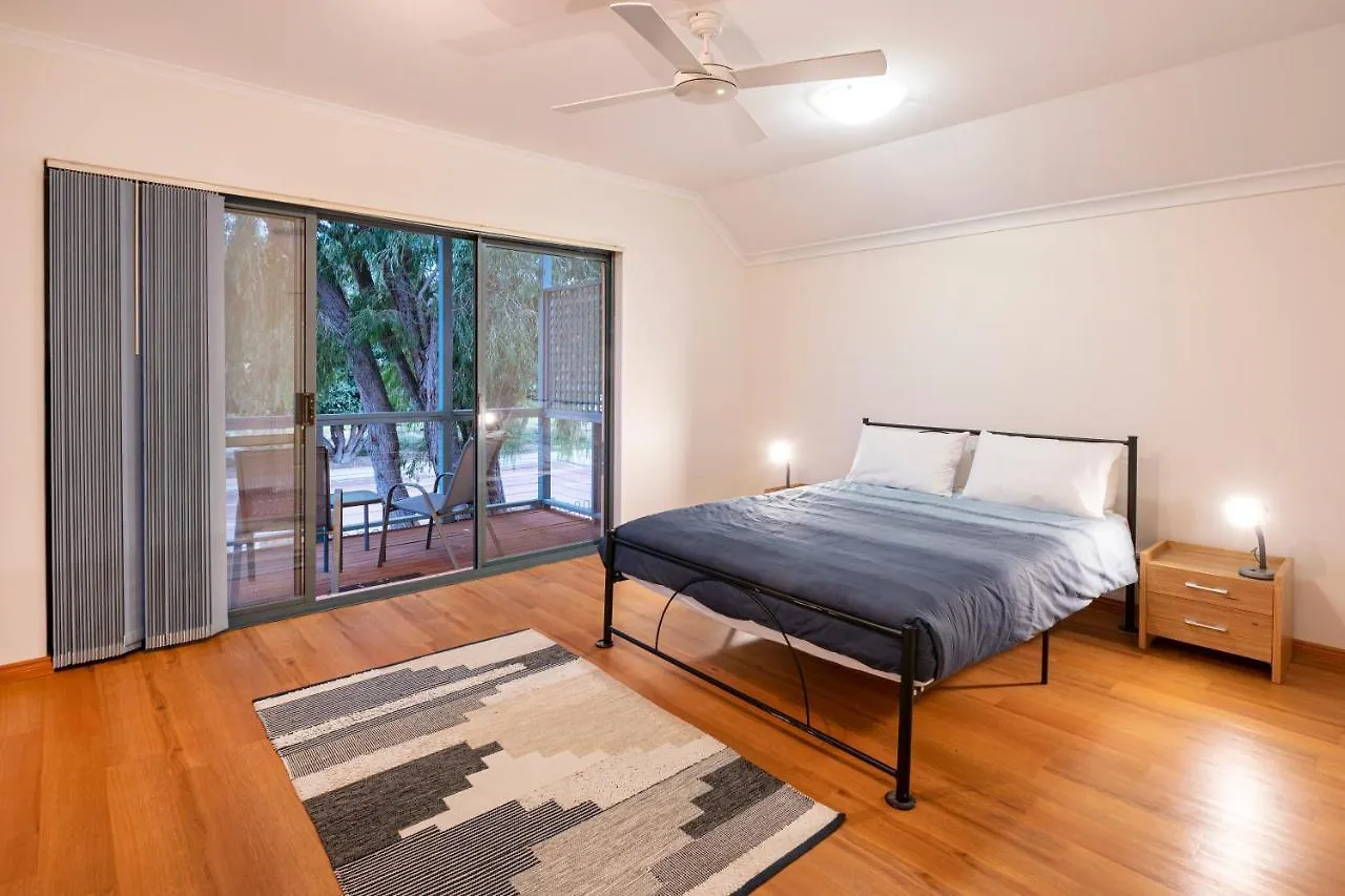 Casa * Dunsborough