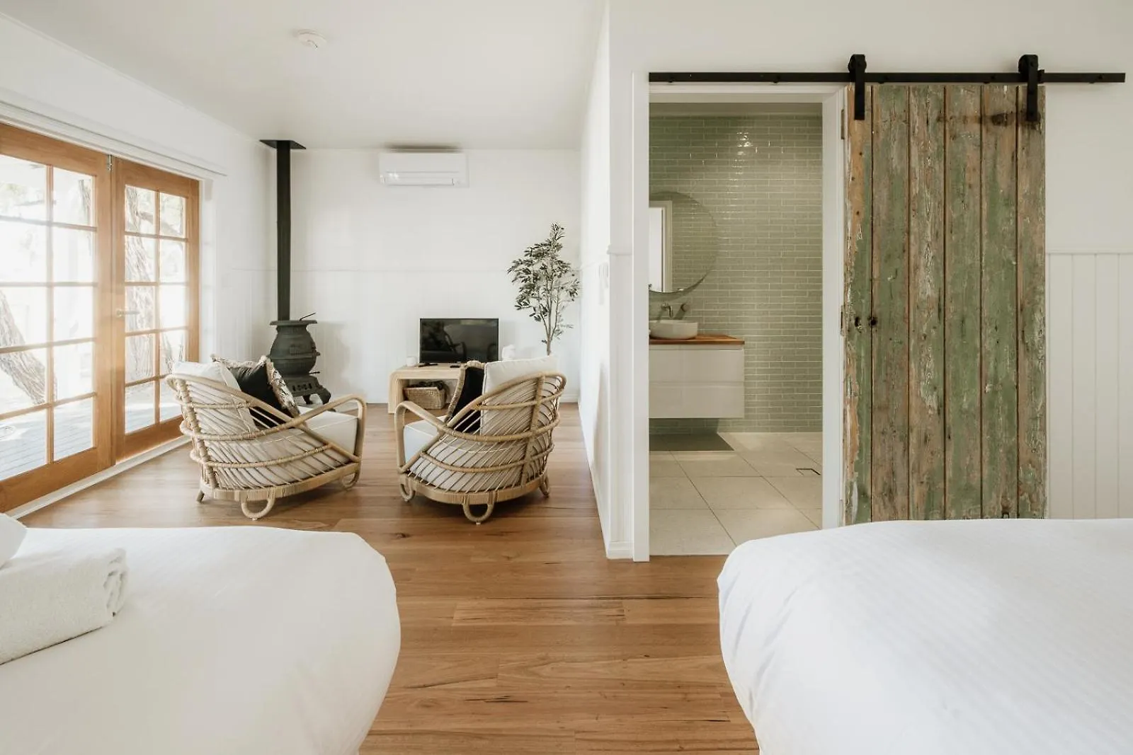 Guest house Sur - Seaside Escape