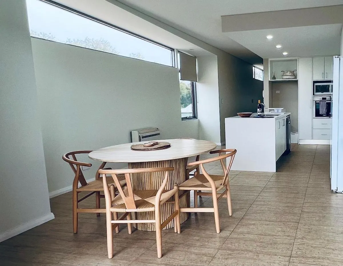 Apartment Salty Solstice-beachside Town *