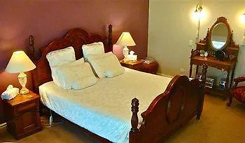 Lanterns Retreats Lodge *