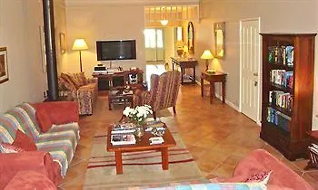 Lanterns Retreats Lodge *