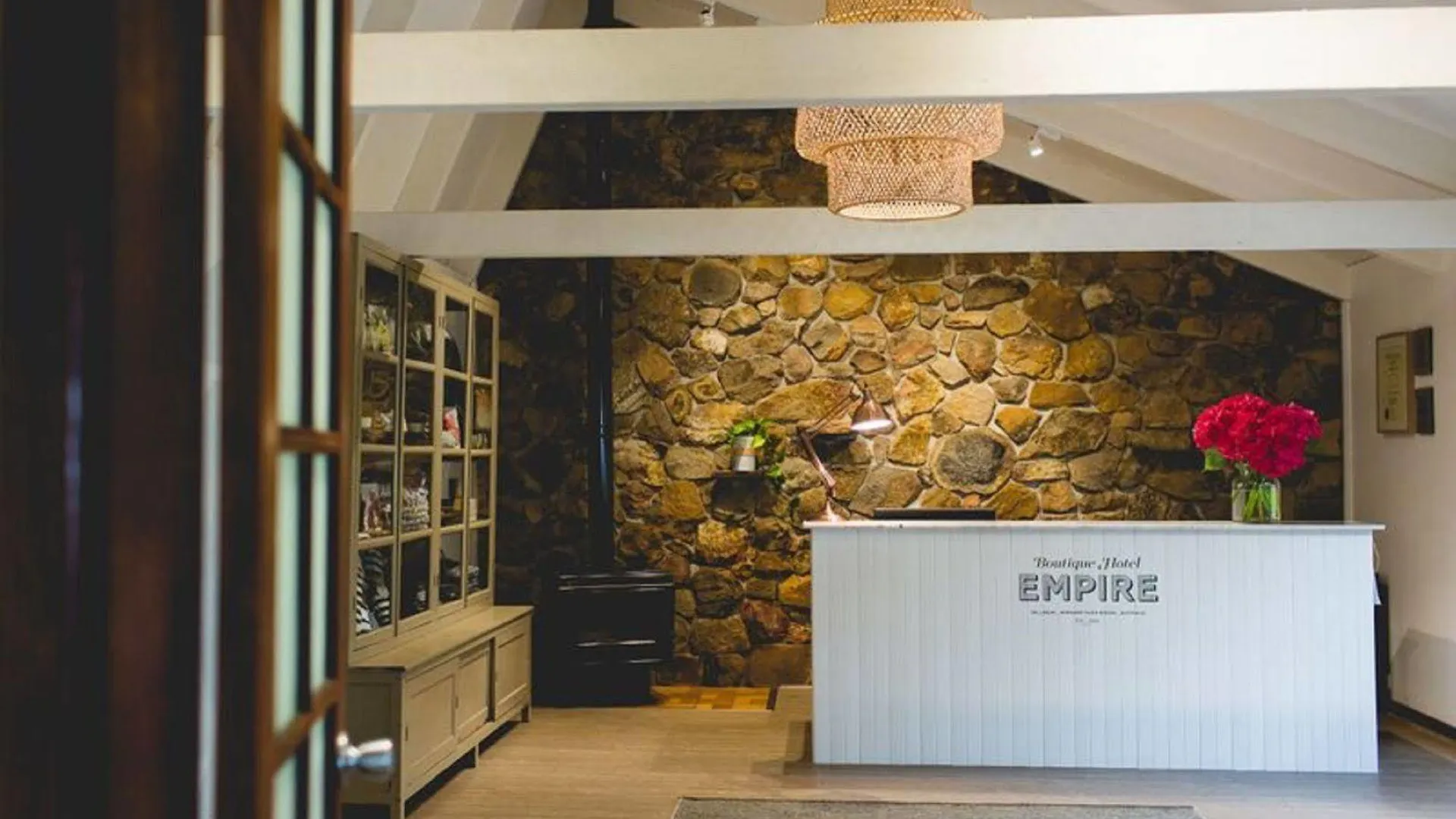Hotel Empire Retreat