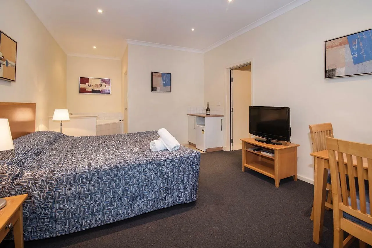 Town Units Hotel 3*